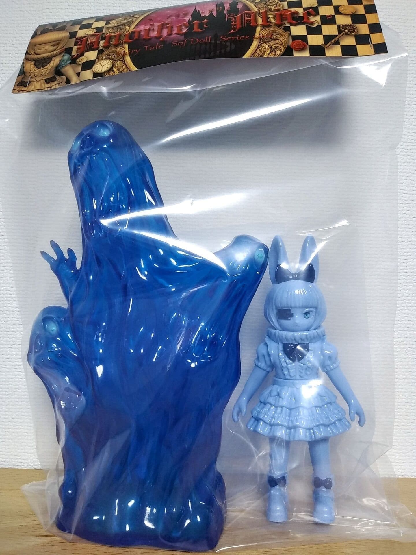 Figure image