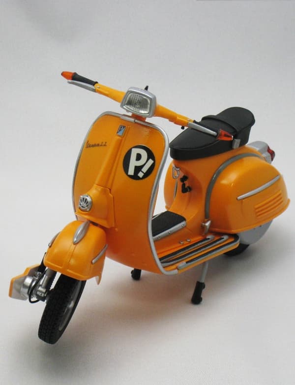 FLCL - Vespa 180SS - 1/12