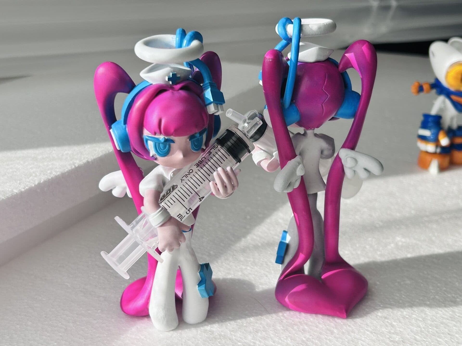 Figure image