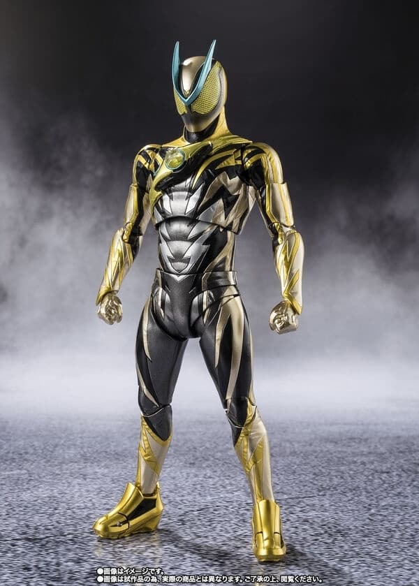 Kamen Rider Zeztz - S.H.Figuarts - Inazuma Plasma