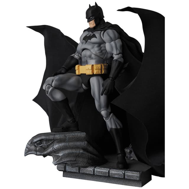MAFEX No.126 MAFEX BATMAN "HUSH" BLACK Ver.