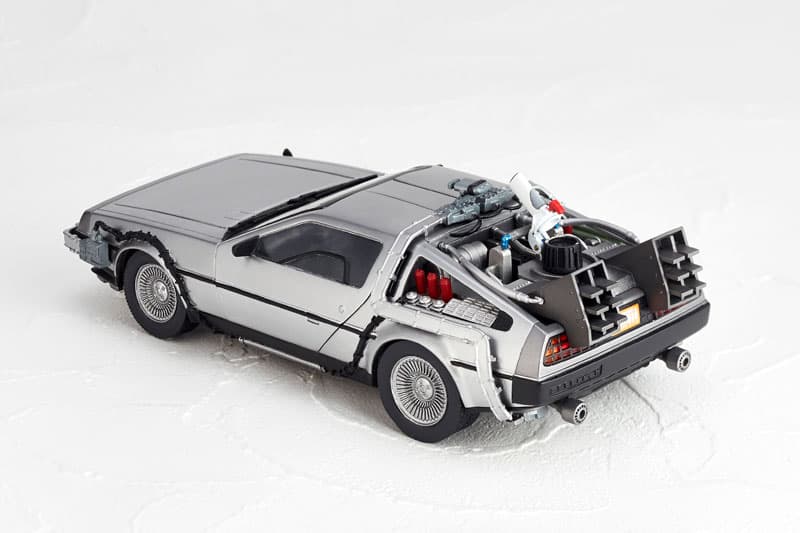 Figure Complex Movie Revo No.001 "Back To The Future II" DeLorean