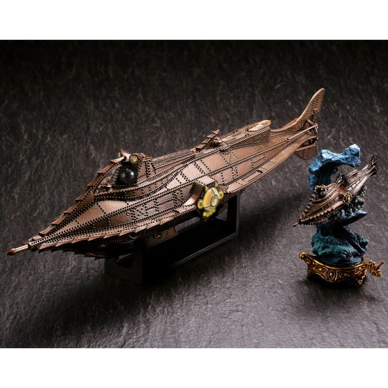 Figure Complex Movie Revo No.007 "Twenty Thousand Leagues Under the Sea" Nautilus Desktop & Mini Vignette Figure