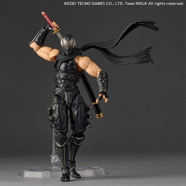 Revoltech Amazing Yamaguchi Ryu Hayabusa "NINJA GAIDEN 3: Razor's Edge" Ver.