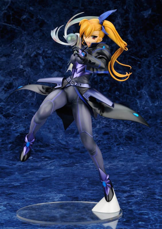 Magical Girl Lyrical Nanoha StrikerS - Holy Queen Vivio 1/7 Complete Figure