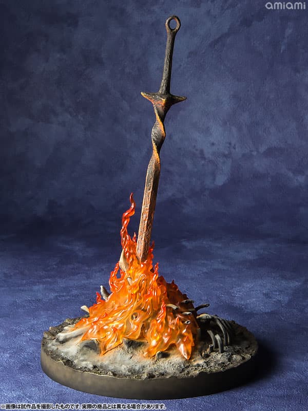 DARK SOULS III / Bonfire 1/6 Scale Light-up Statue