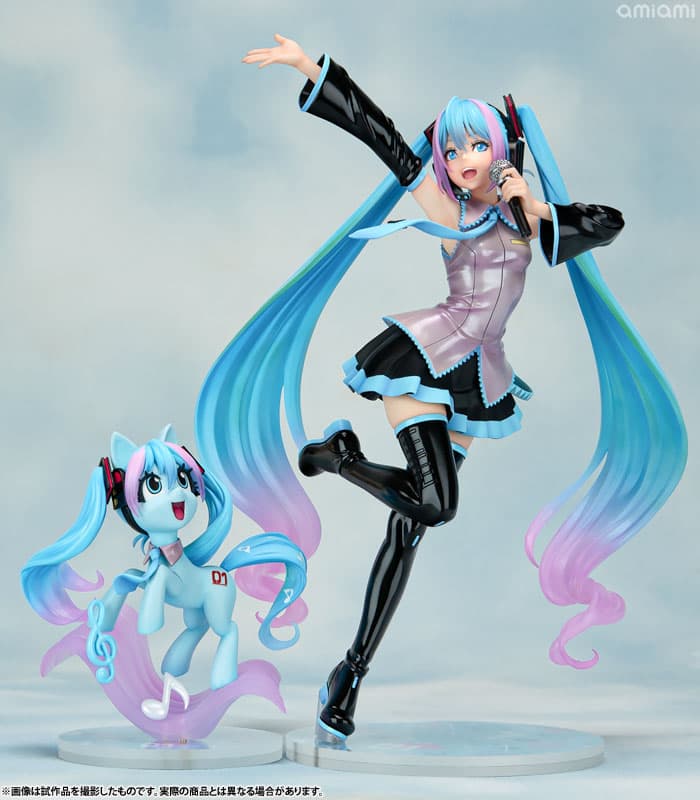 Hatsune Miku feat. MY LITTLE PONY BISHOUJO 1/7 Complete Figure