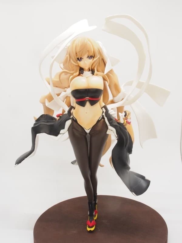 Kyoukai Senjou no Horizon - Aoi Kimi - 1/8