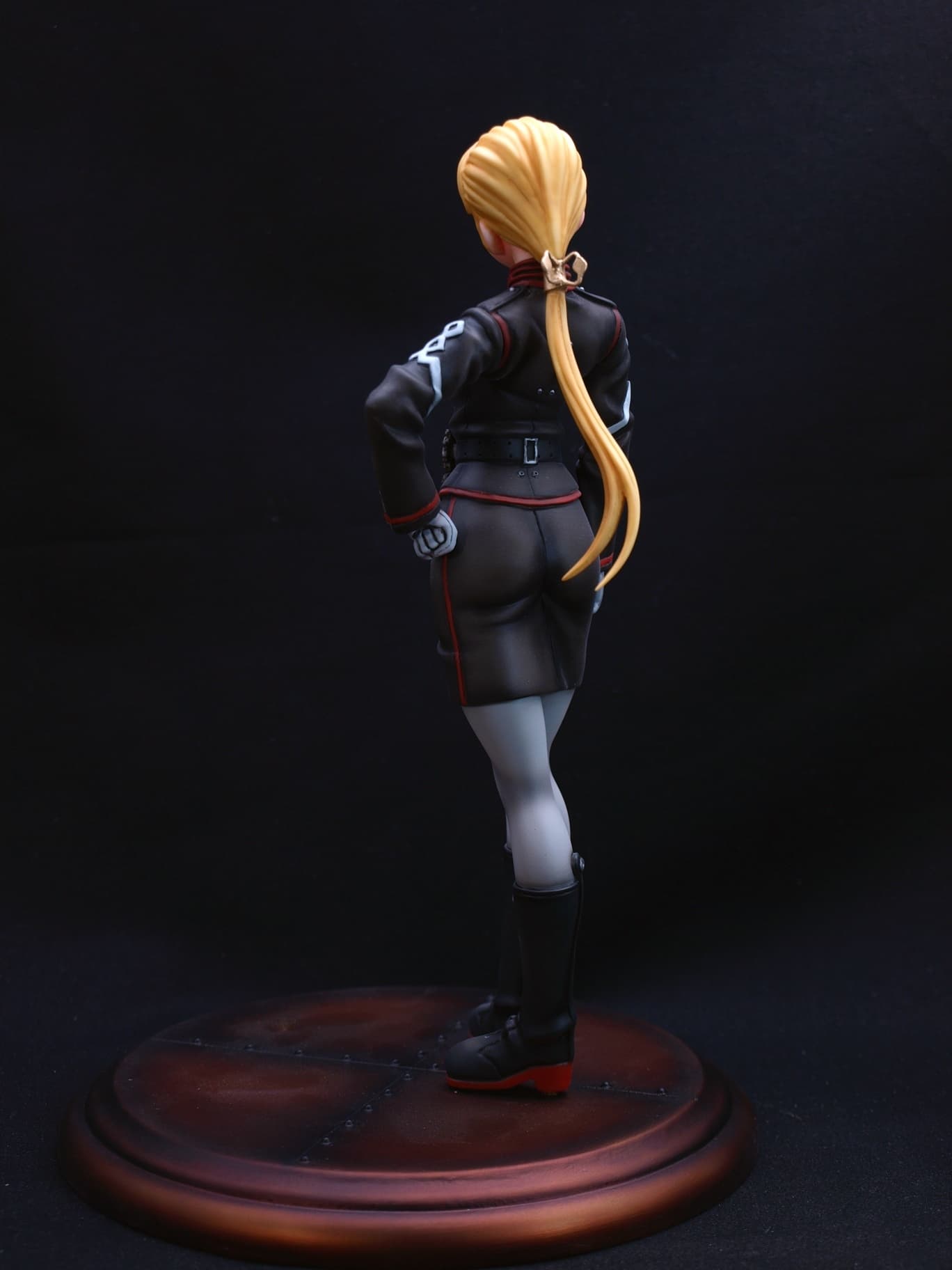 Figure image