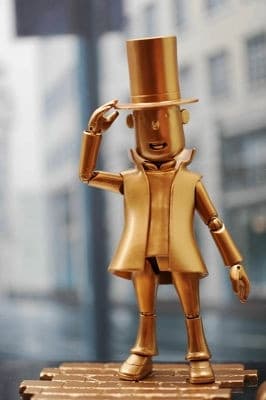 Layton Kyouju to Eien no Utahime - Hershel Layton - Revoltech - Gold Version