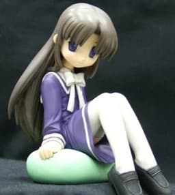 Tsuki wa Higashi ni Hi wa Nishi ni: Operation Sanctuary - Nonohara Yui - 1/7