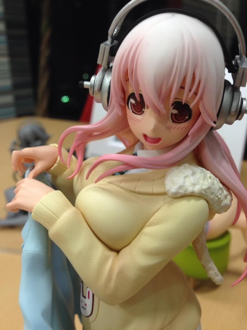 Figure image