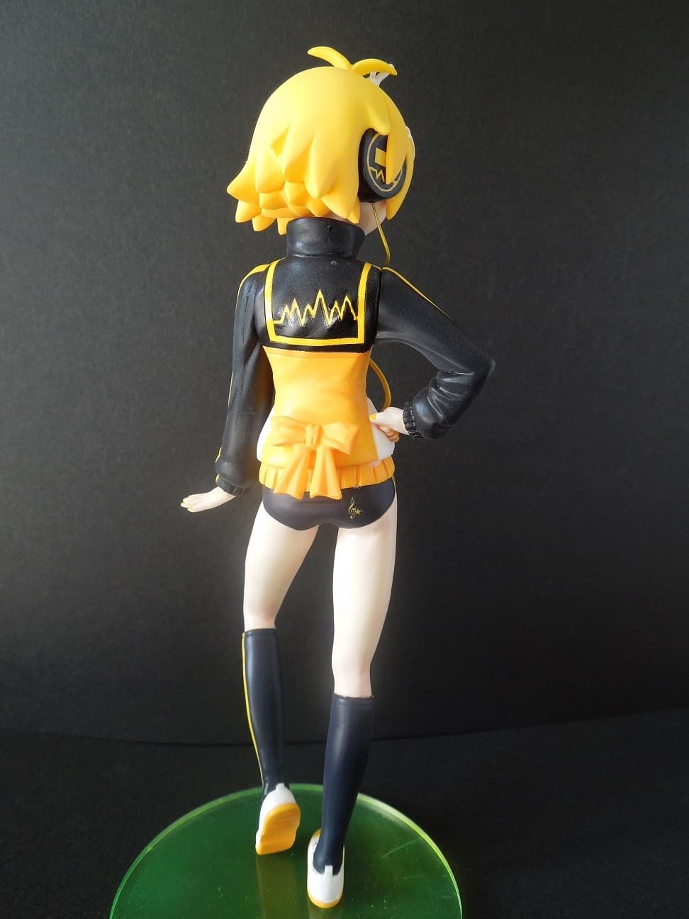 Figure image