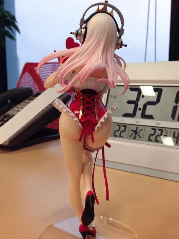 Figure image