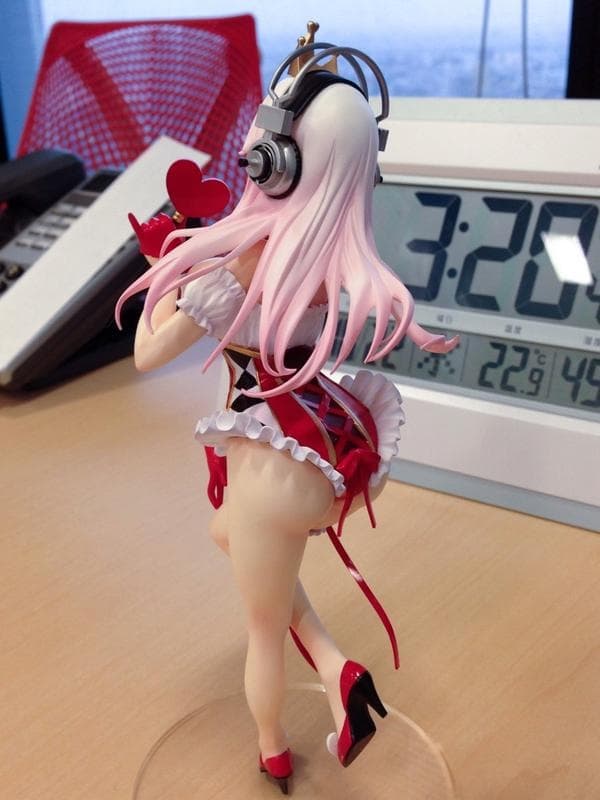 Figure image