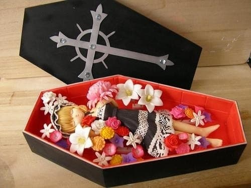 World's End - Nero Belutino - Sleeping Beauty ver.