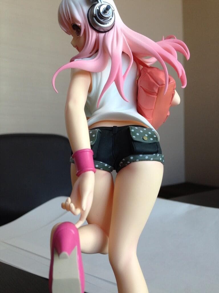 Figure image