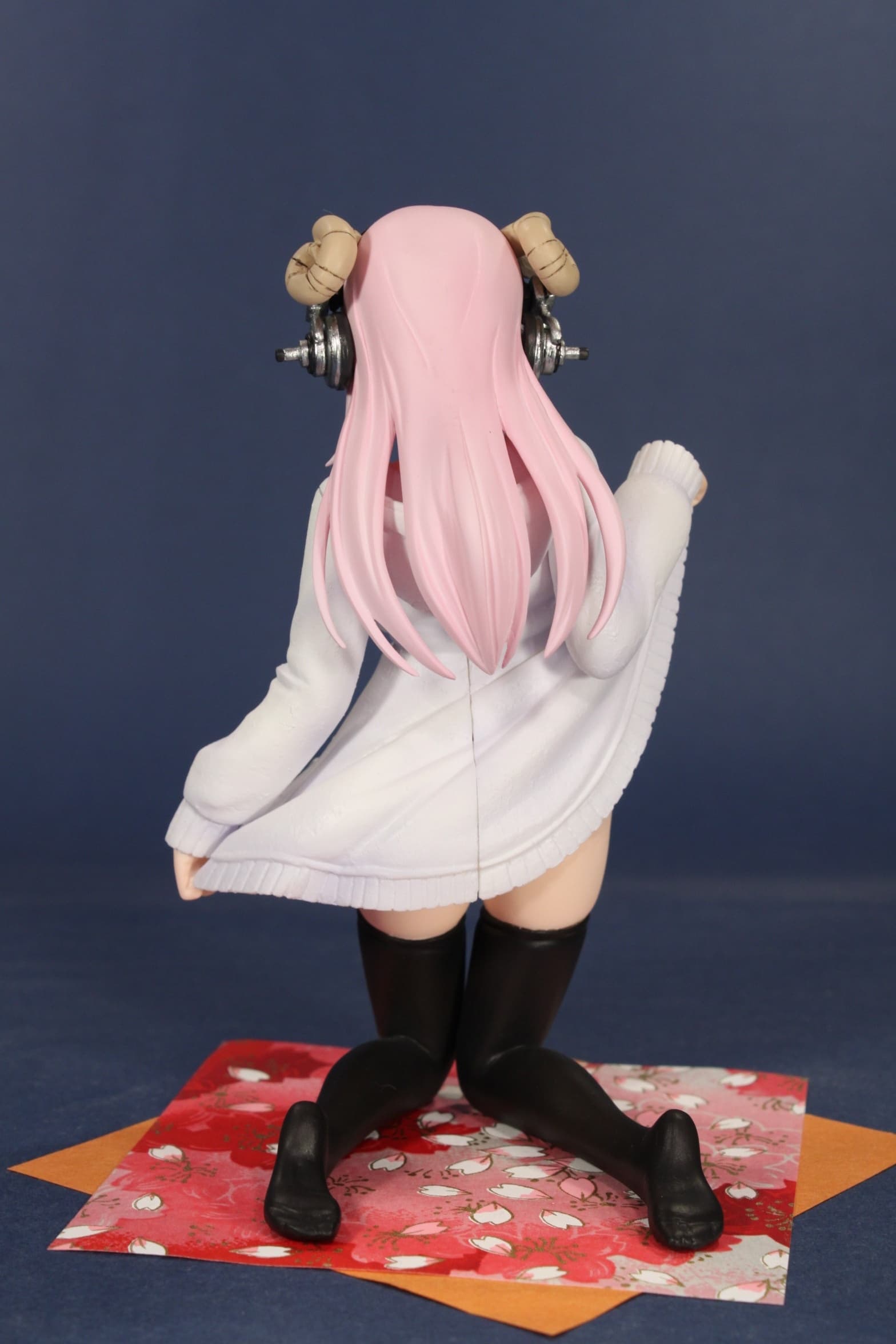 Figure image