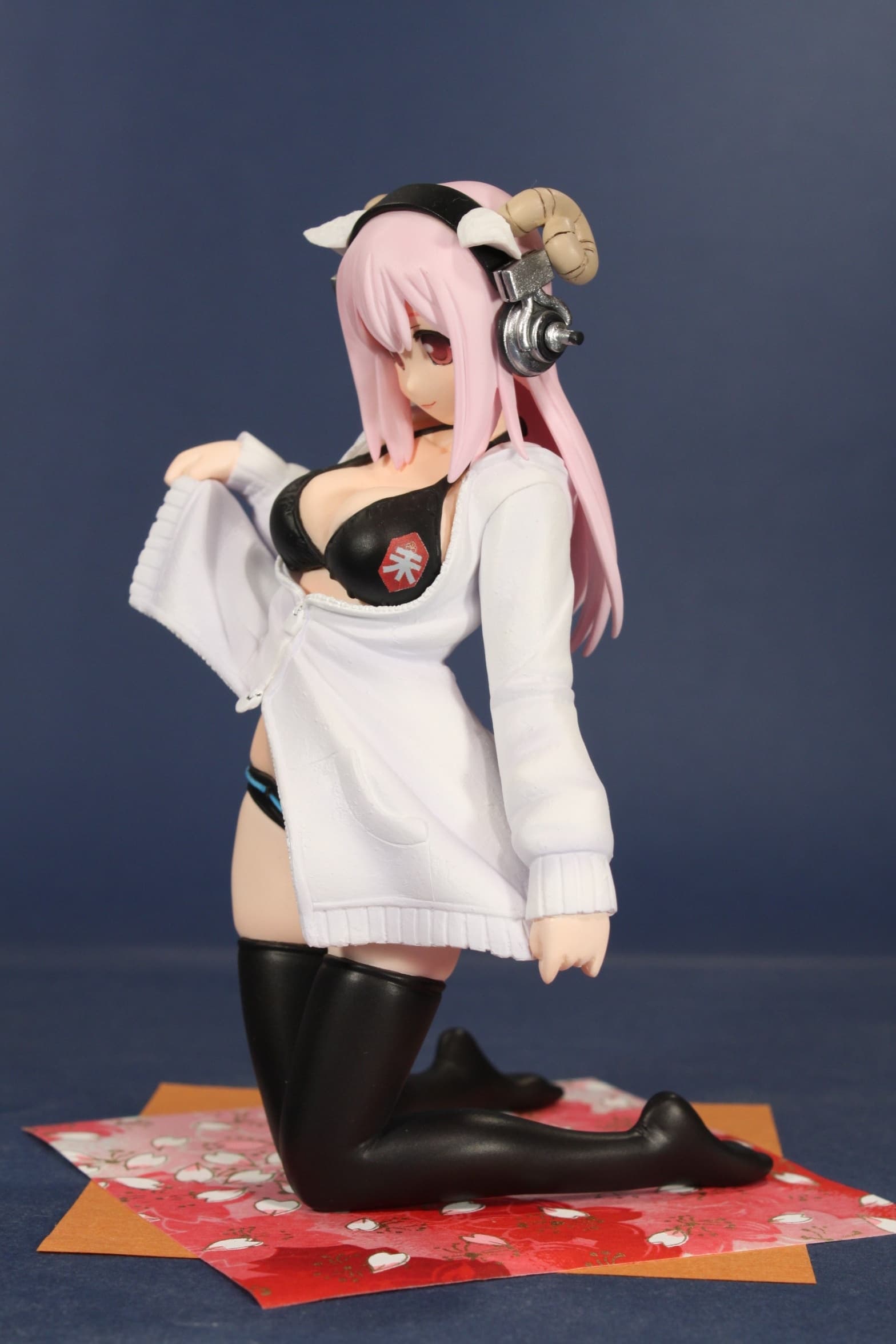 Figure image