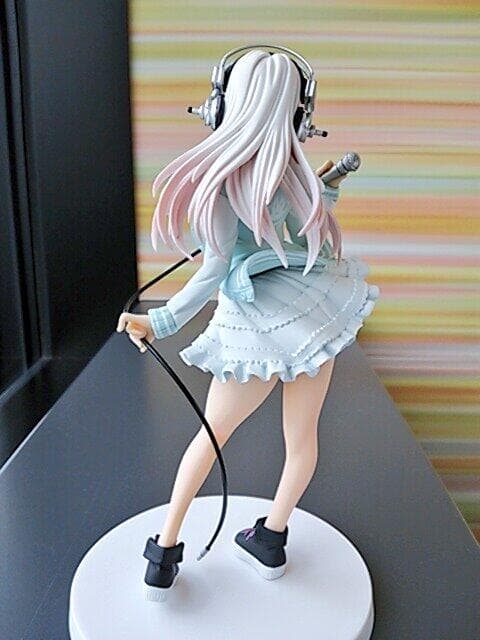 Figure image